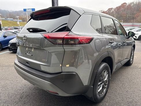 Used 2023 Nissan Rogue S image 5