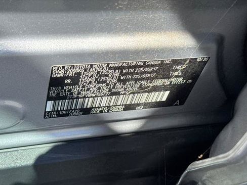 Certified 2021 Toyota RAV4 XLE AWD/4WD image 33