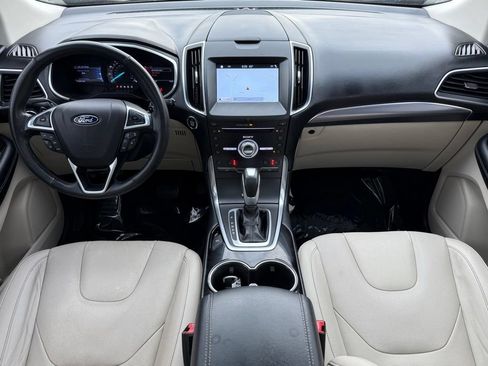 Used 2017 Ford Edge Titanium w/ Equipment Group 301A FWD image 20