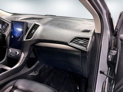 Used 2024 Ford Edge SEL image 25