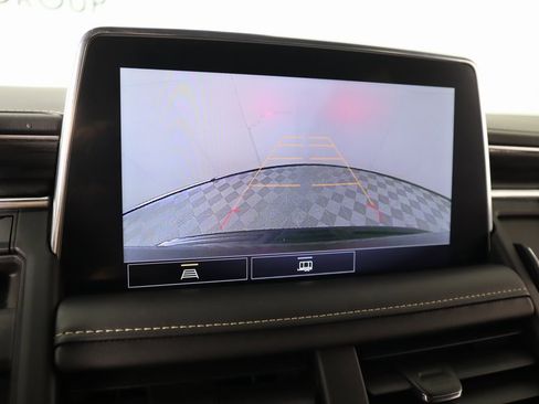 Used 2021 GMC Yukon XL SLT image 6