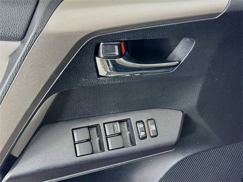 Certified 2017 Toyota RAV4 XLE image 17