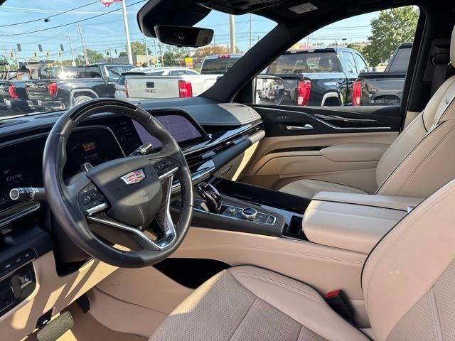 Used 2024 Cadillac Escalade ESV Premium Luxury w/ Performance Package AWD/4WD image 9