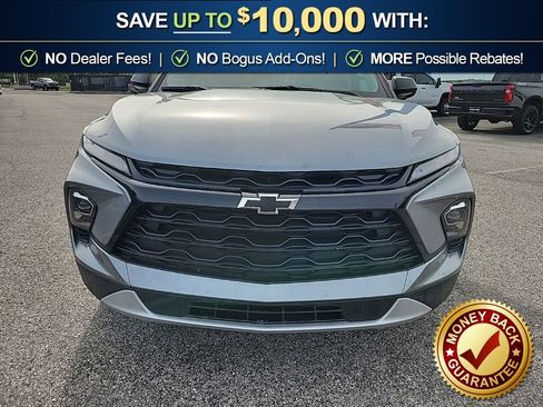 New 2026 Chevrolet Blazer LT w/ Convenience Package FWD image 2