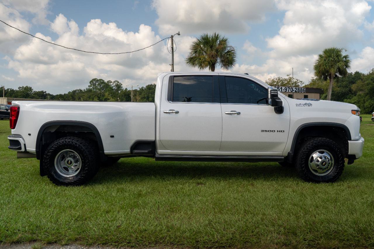 Used 2022 Chevrolet Silverado 3500 High Country w/ Safety Package II AWD/4WD image 5
