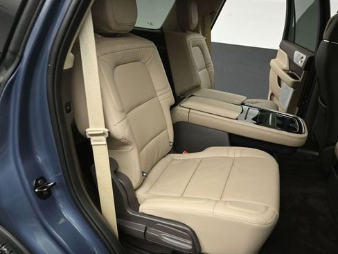 Certified 2023 Lincoln Navigator Reserve AWD/4WD image 26