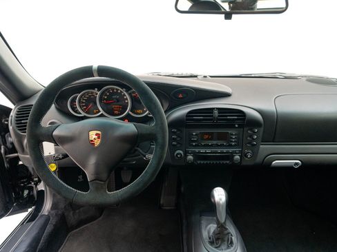 Used 2004 Porsche 911 GT3 RWD image 19