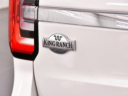 Used 2024 Ford Expedition King Ranch image 12