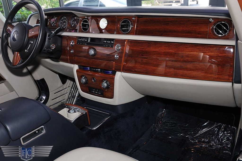 Used 2009 Rolls-Royce Phantom Coupe RWD image 26