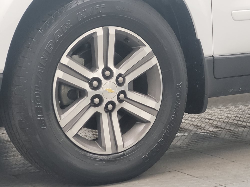 Used 2017 Chevrolet Traverse LT FWD image 31