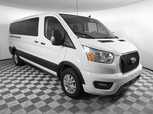 Used 2021 Ford Transit 350 XLT image 3