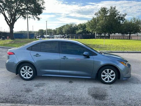 Used 2025 Toyota Corolla LE FWD image 7
