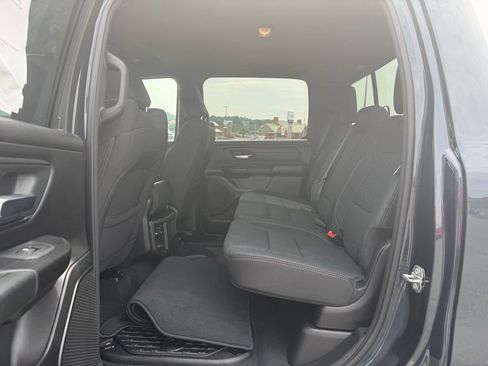 New 2026 RAM 1500 Express AWD/4WD image 12
