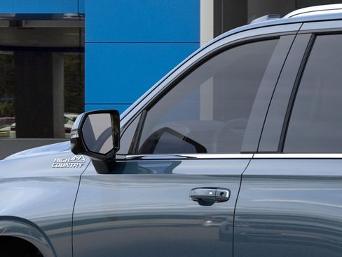 New 2026 Chevrolet Tahoe High Country AWD/4WD image 12