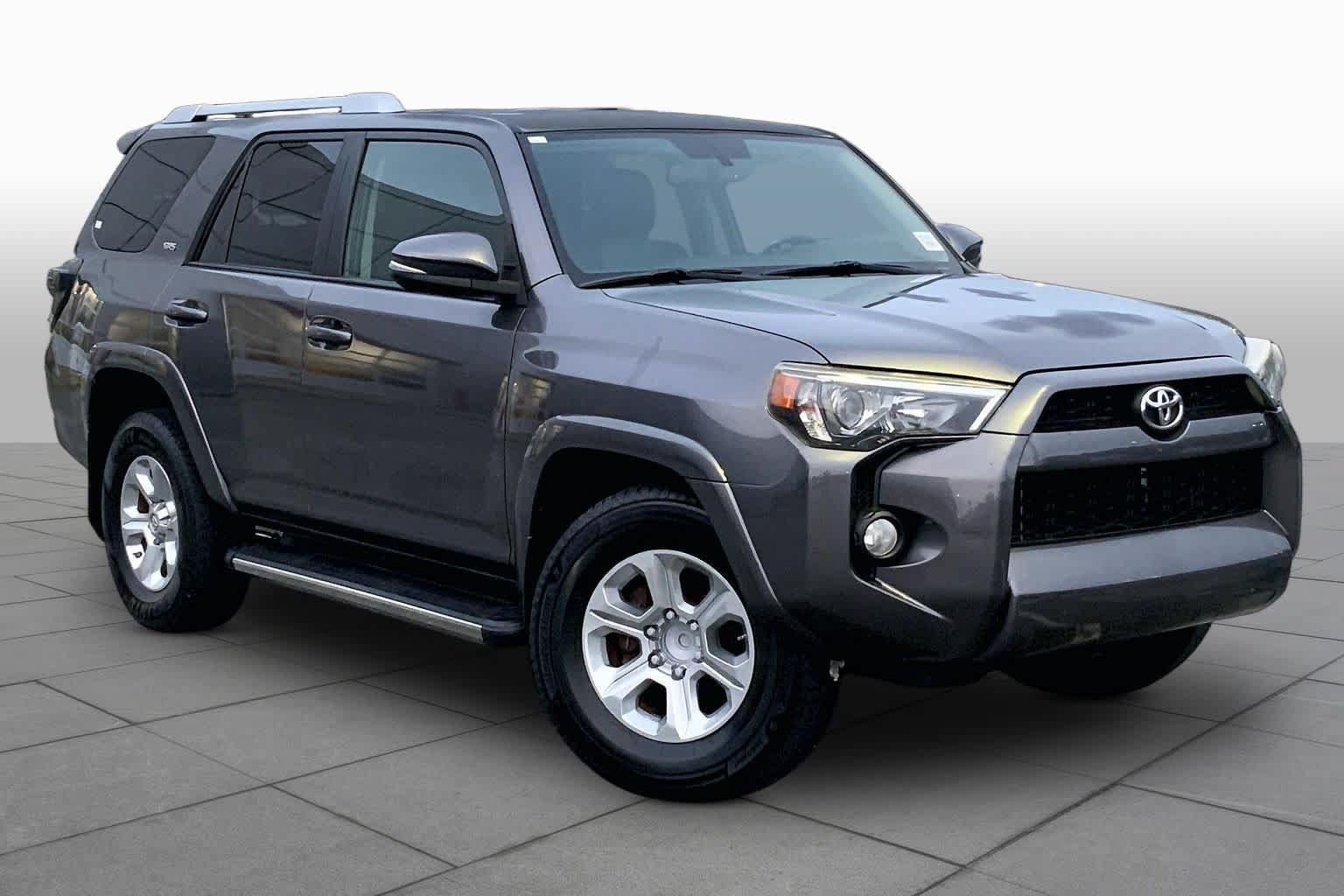 Used 2018 Toyota 4Runner SR5 Premium RWD image 3