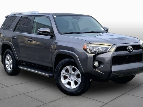 Used 2018 Toyota 4Runner SR5 Premium RWD image 3