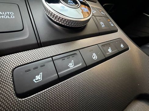 Used 2022 Hyundai Palisade Limited w/ Winter Package image 25