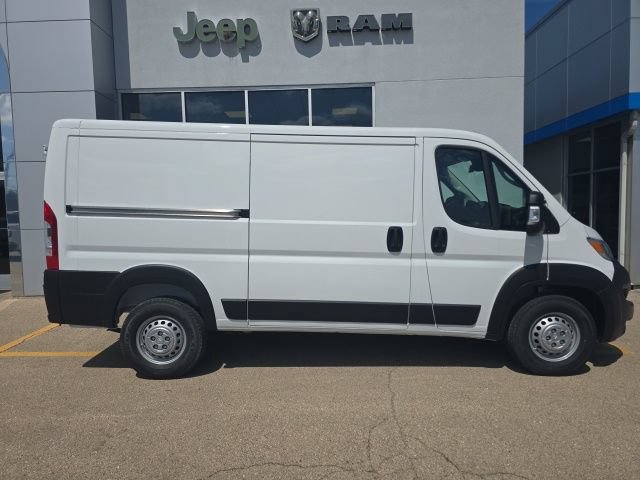 Used 2025 RAM ProMaster 1500 w/ Safety Group FWD image 4