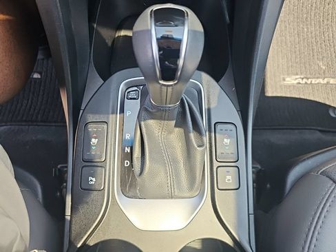 Used 2017 Hyundai Santa Fe Sport w/ 2.4L Tech Package 04 AWD/4WD image 22