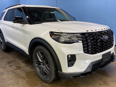 New 2025 Ford Explorer ST w/ Sun And Sound Package