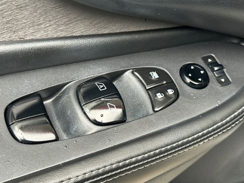 Used 2022 Nissan Murano SV w/ Cargo Package image 13