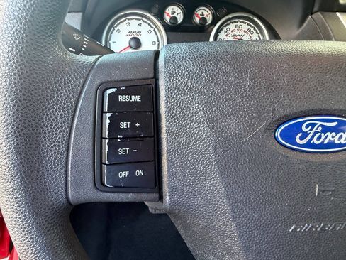 Used 2009 Ford Focus SE FWD image 22