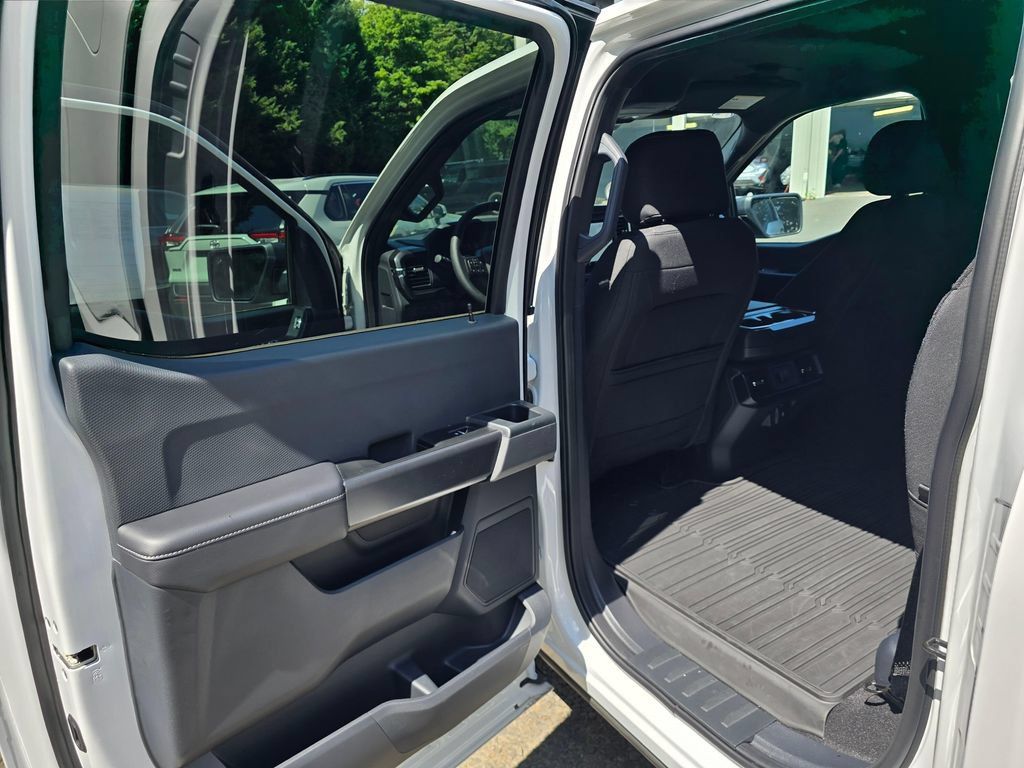 Used 2025 Ford F150 STX w/ Equipment Group 200A AWD/4WD image 9