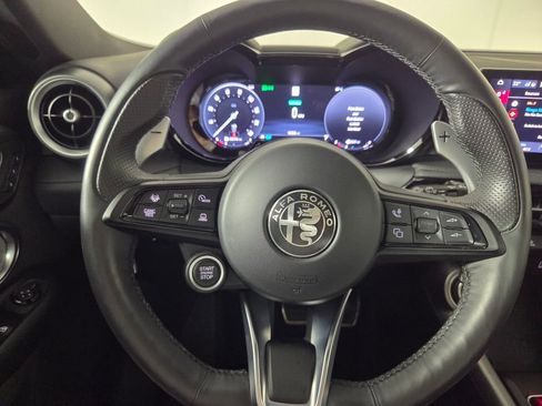 Used 2024 Alfa Romeo Tonale Veloce AWD/4WD image 17
