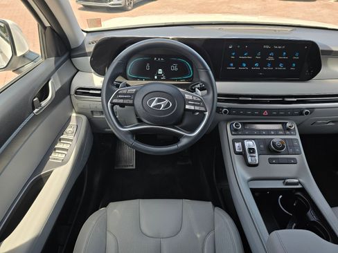 Used 2025 Hyundai Palisade SEL FWD image 14