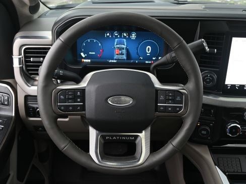 Used 2026 Ford F450 Platinum w/ Platinum Plus Package AWD/4WD image 18