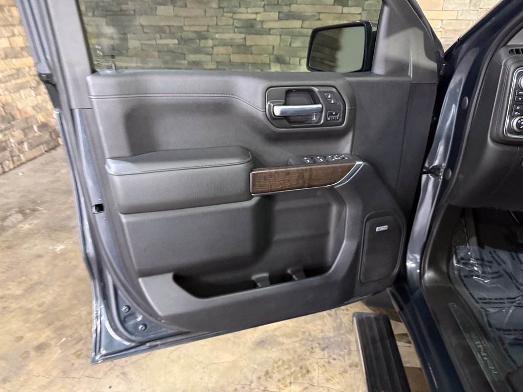 Used 2021 GMC Sierra 1500 Denali w/ Denali Ultimate Package AWD/4WD image 11