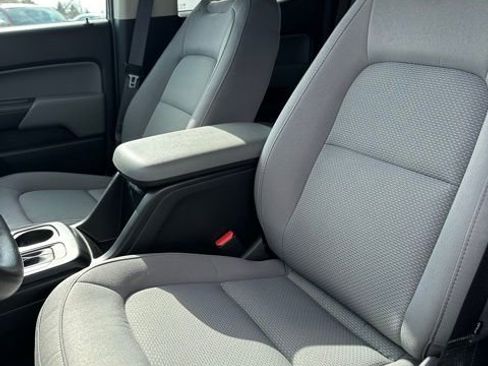 Used 2022 Chevrolet Colorado W/T w/ WT Convenience Package image 18