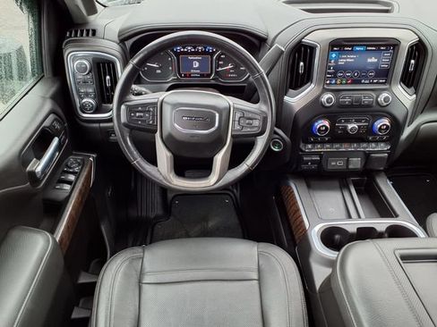Used 2021 GMC Sierra 2500 Denali w/ Denali Black Diamond Edition AWD/4WD image 45