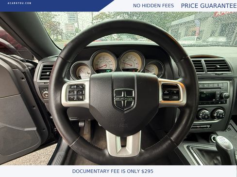 Used 2014 Dodge Challenger R/T RWD image 15