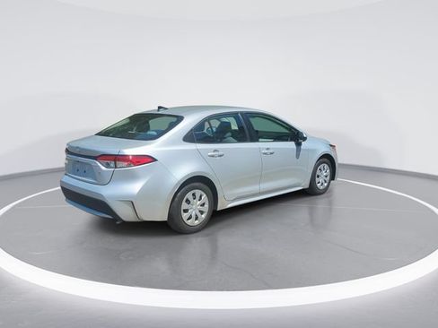 Used 2022 Toyota Corolla L FWD image 8