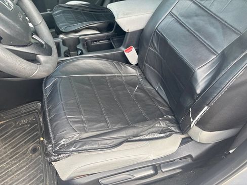 Used 2017 Honda CR-V LX image 12