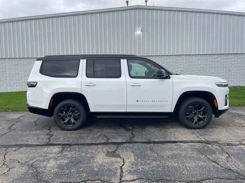 New 2026 Jeep Grand Wagoneer 4WD image 18