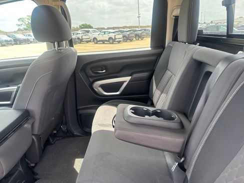 Certified 2022 Nissan Titan SV RWD image 34