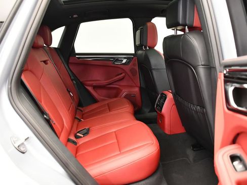 Certified 2026 Porsche Macan AWD/4WD image 55