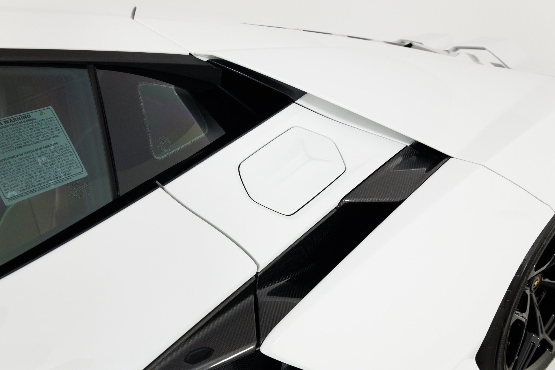 Used 2024 Lamborghini Revuelto AWD/4WD image 75