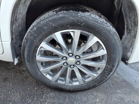 Certified 2023 Chevrolet Traverse Premier image 37