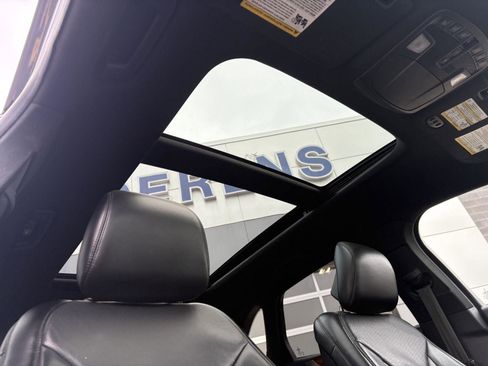 Used 2017 Lincoln MKC Reserve w/ Lincoln MKC Climate Package image 23