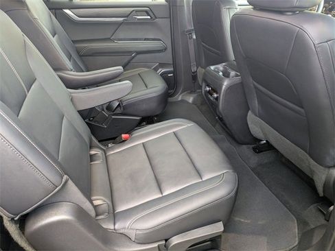 Used 2024 GMC Acadia Elevation image 27