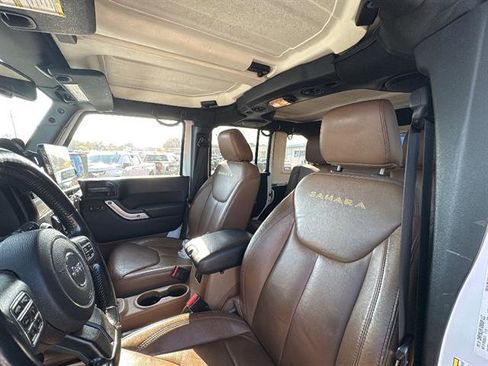 Used 2014 Jeep Wrangler Unlimited Sahara w/ Max Tow Package image 12