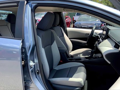 Used 2024 Toyota Corolla LE image 9