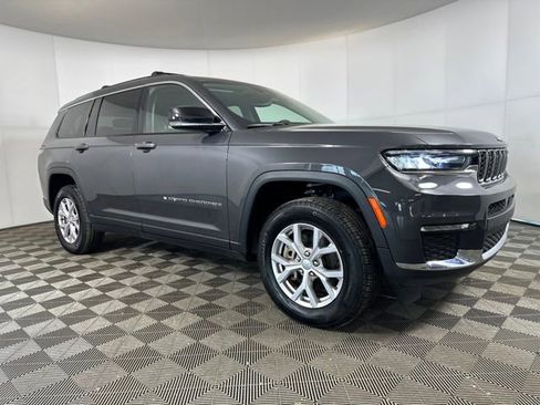 Used 2022 Jeep Grand Cherokee L Limited image 2