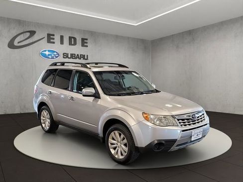 Used 2012 Subaru Forester 2.5X Premium w/ Popular Pkg 3 AWD/4WD image 1