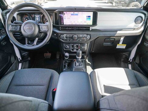 New 2026 Jeep Gladiator Sport AWD/4WD image 11