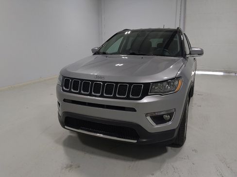 Used 2018 Jeep Compass Limited w/ Navigation Group AWD/4WD image 15