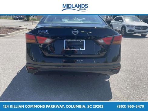 Used 2025 Nissan Altima 2.5 SV FWD image 5